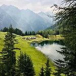 Apartamento 12, Am Sonnenhang, Hochstrasse *
