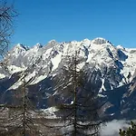 Apartamento 12, Am Sonnenhang, Hochstrasse *