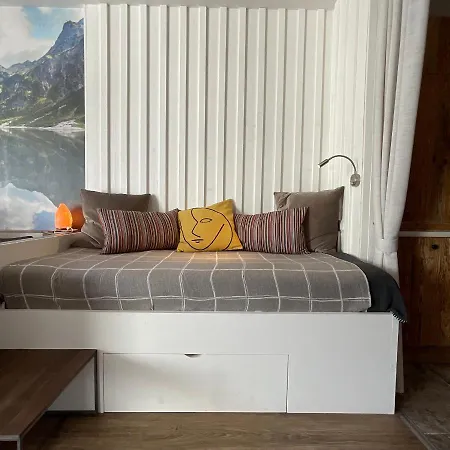 Apartament 12, Am Sonnenhang, Hochstrasse *